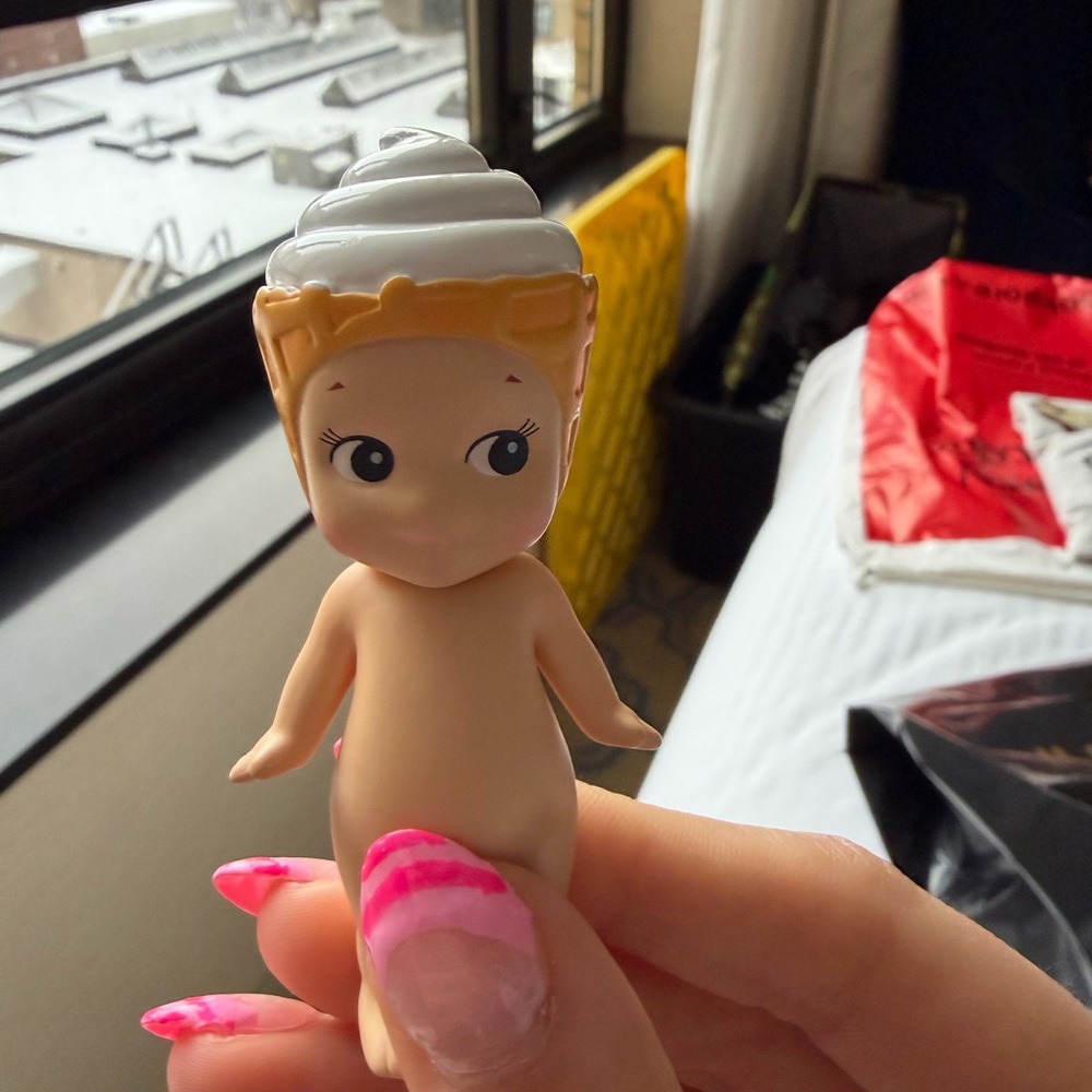 sweets series sonny angel
